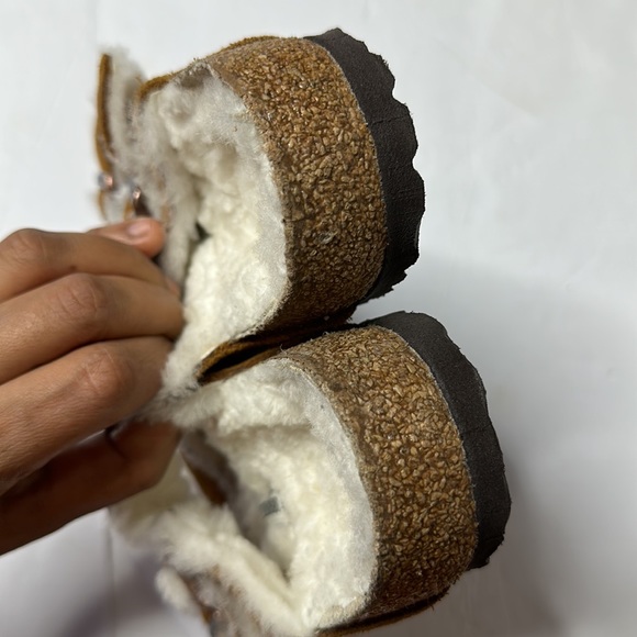 Birkenstock Arizona Shearling suede sandals - Picture 6 of 12